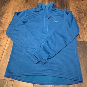 Patagonia size M men’s 1/4 zip